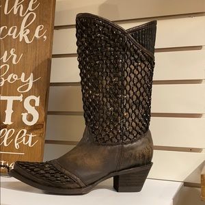 BRAND NEW CORRAL boots!  New in box
